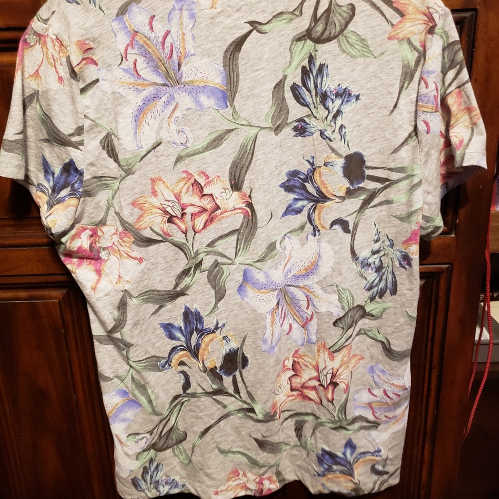 GONE NEW Aeropostale floral crew tee Sz XL - Picture 2 of 6